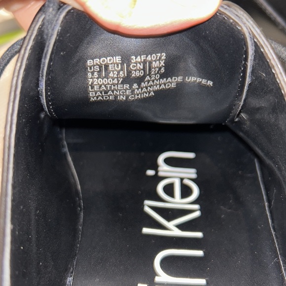 Calvin Klein Men’s Shoes, Size 9.5 - Picture 10 of 10